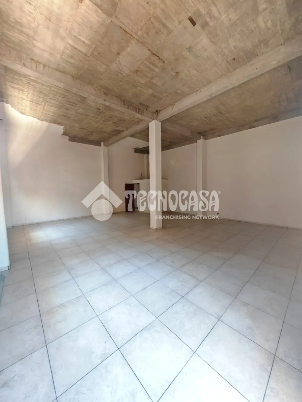 Bodega en Maria G. de Garcia Ruiz — foto 2