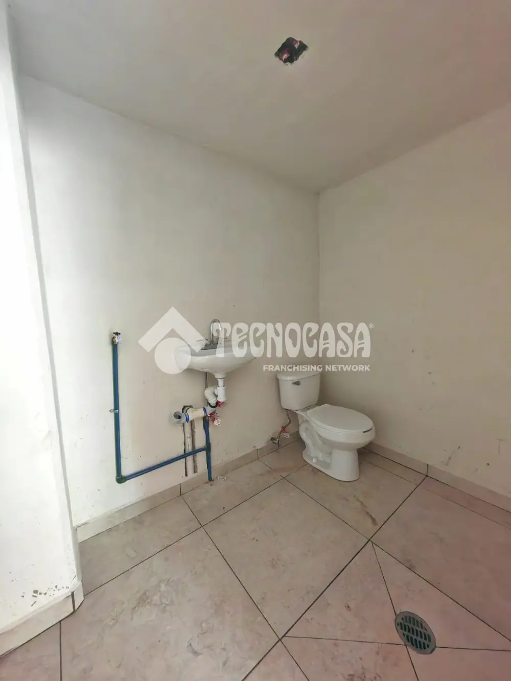 Bodega en Maria G. de Garcia Ruiz — foto 5