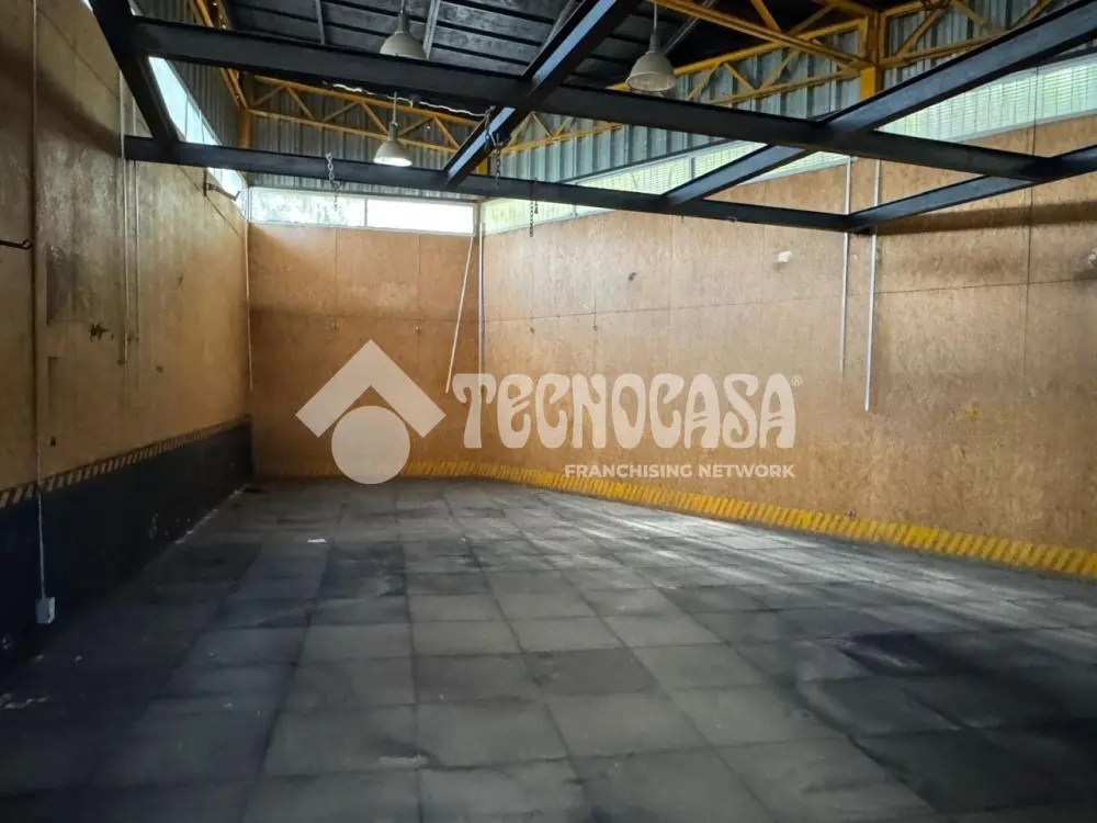 Bodega en Bosques de Tarango