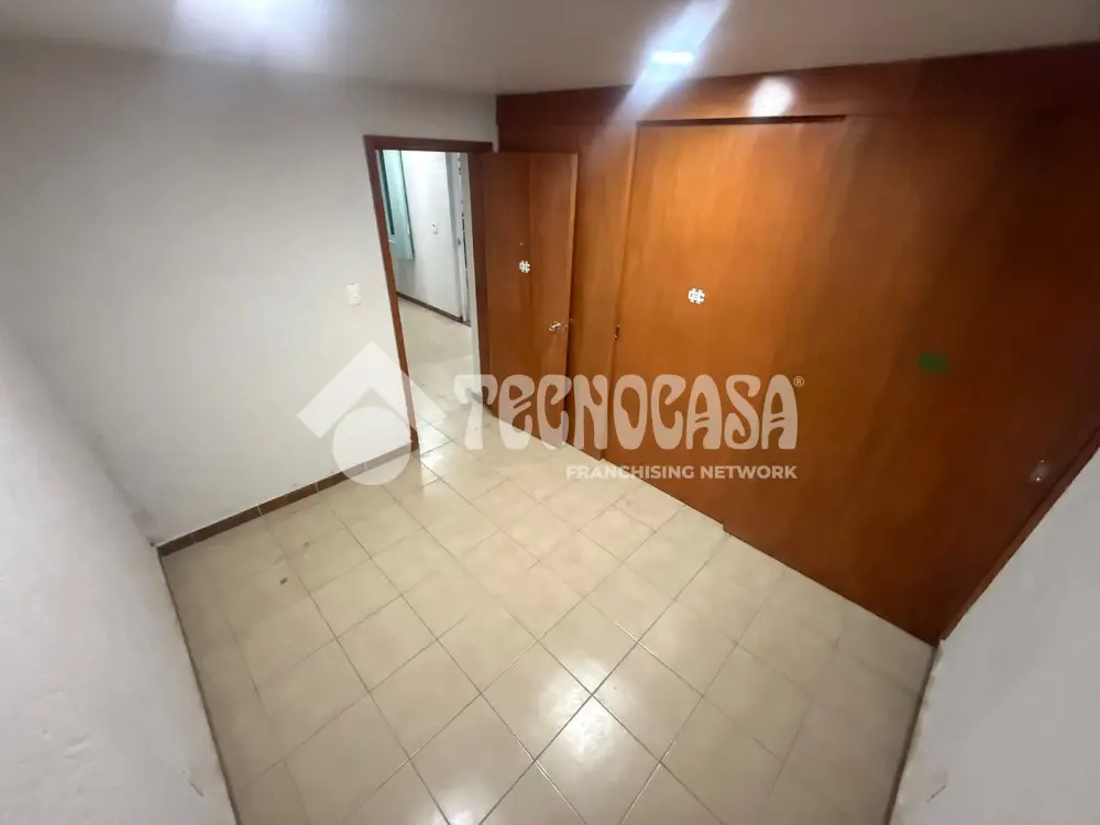 Oficina en Escuadron 201 — foto 2