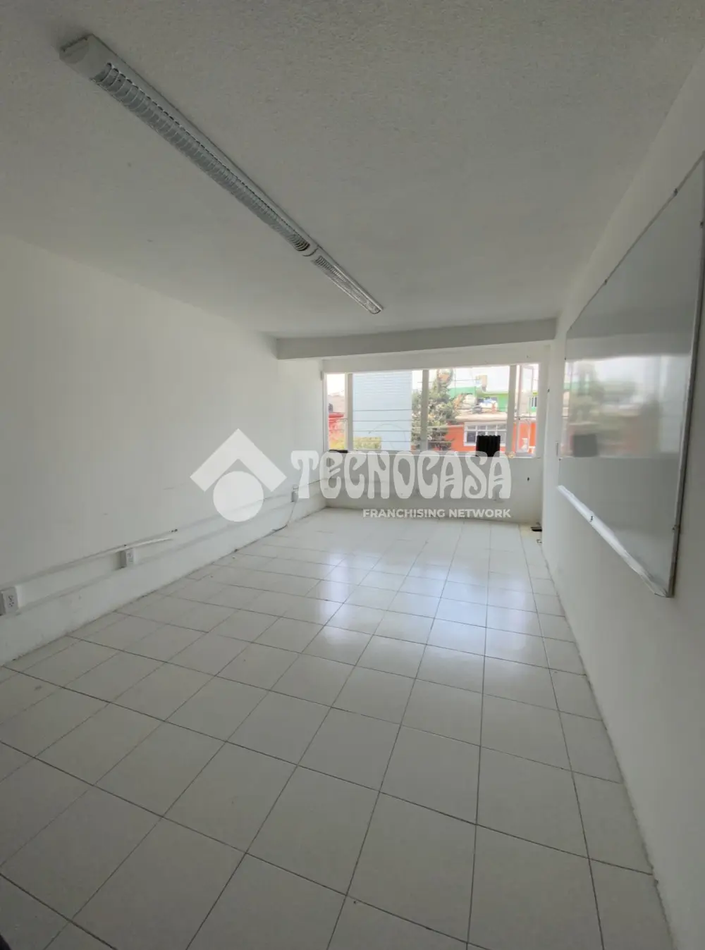 Local Comercial en San Juan de Aragon V Seccion — foto 3