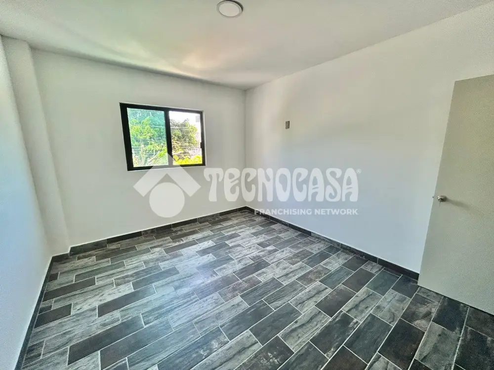 Oficina en Jardines del Bosque Centro — foto 4