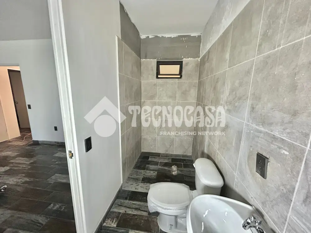 Oficina en Jardines del Bosque Centro — foto 7
