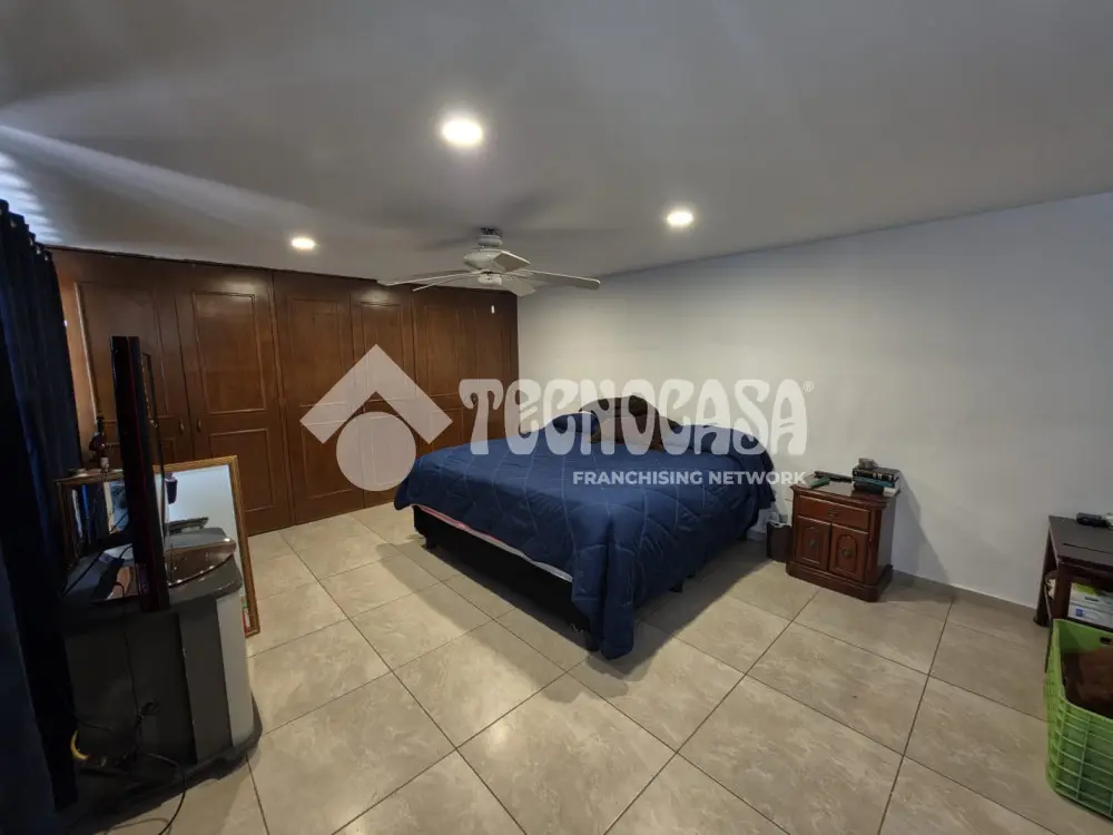 Casa en Viveros de la Loma — foto 6