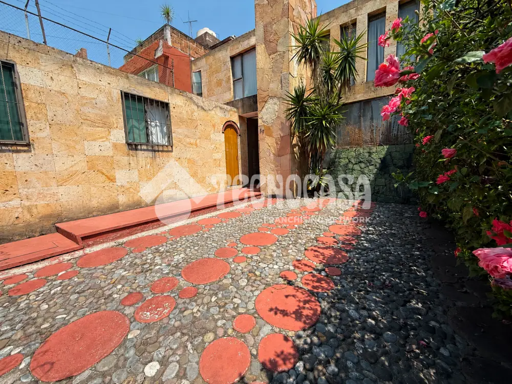 Casa en Lomas de Tarango