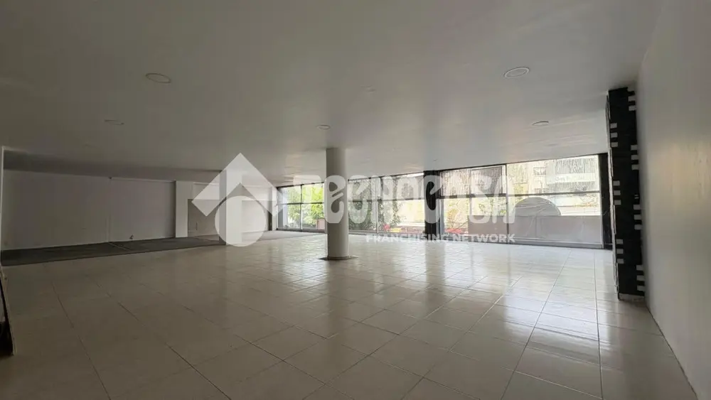 Local Comercial en Hipodromo — foto 2