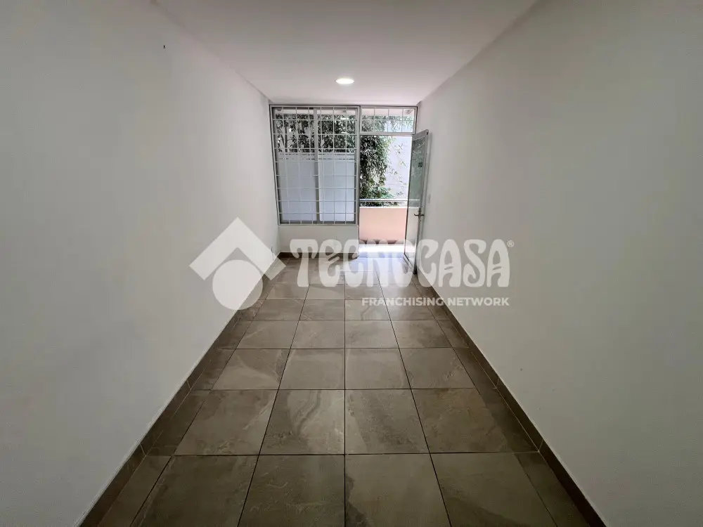 Oficina en Toriello Guerra — foto 2