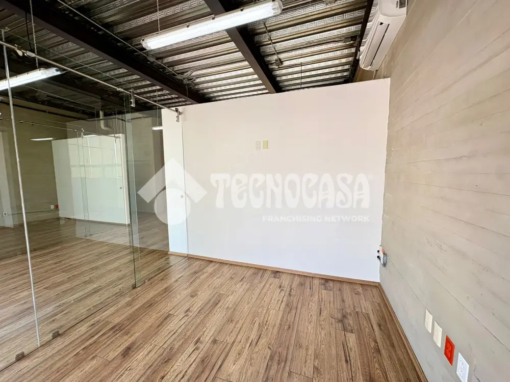 Oficina en Merced Gomez — foto 9