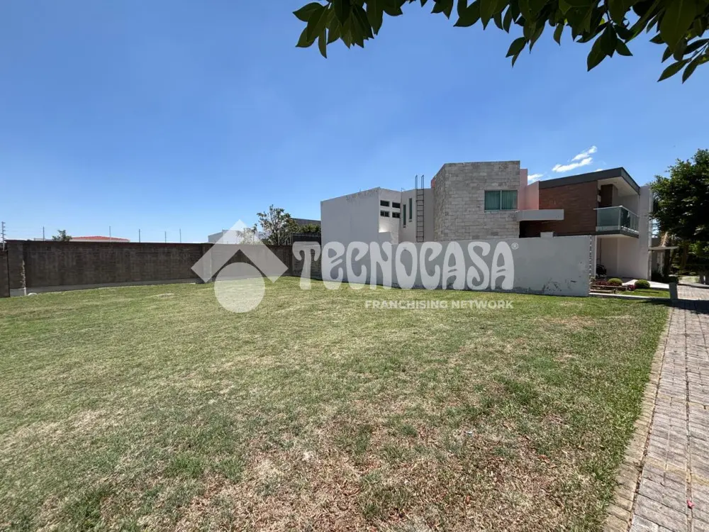 Terreno en Lomas de Angelopolis — foto 2