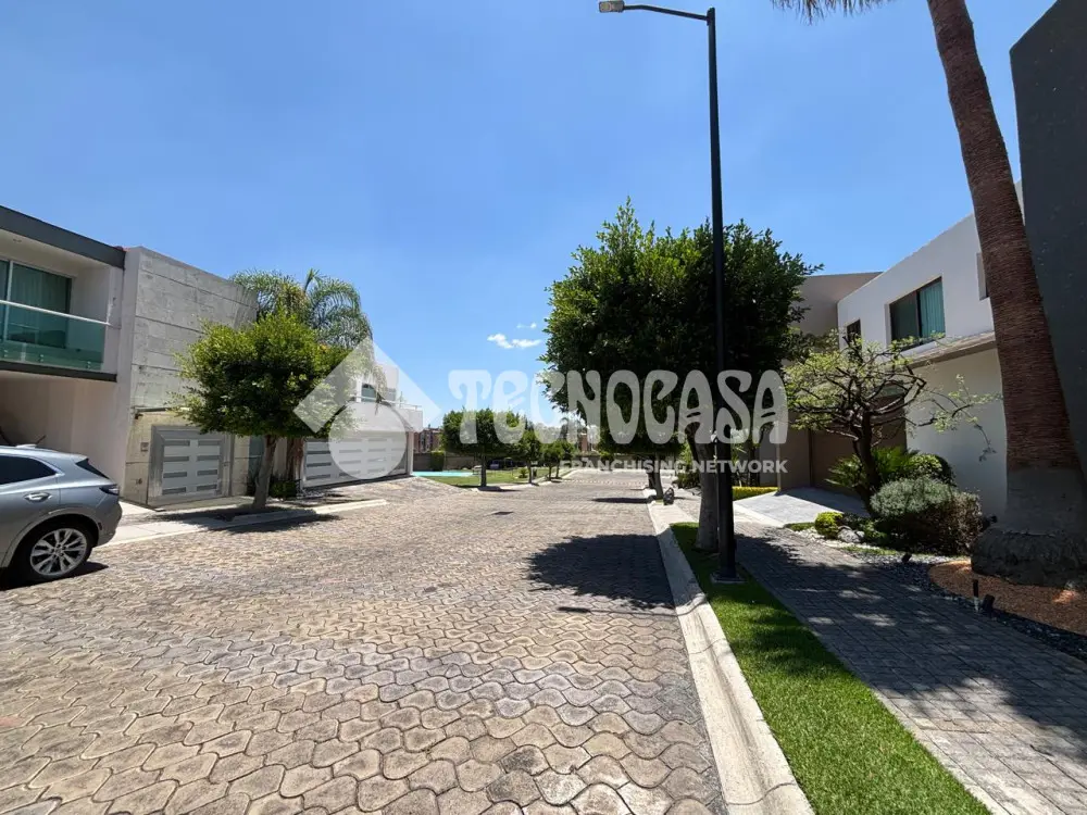 Terreno en Lomas de Angelopolis — foto 5