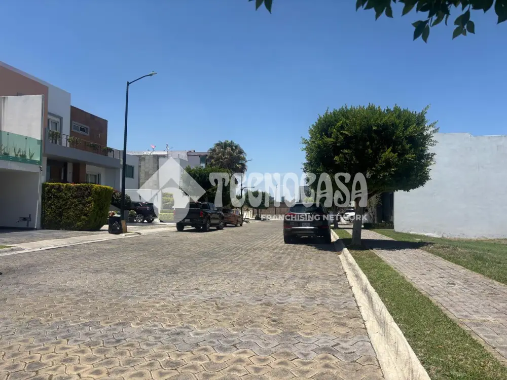 Terreno en Lomas de Angelopolis — foto 6
