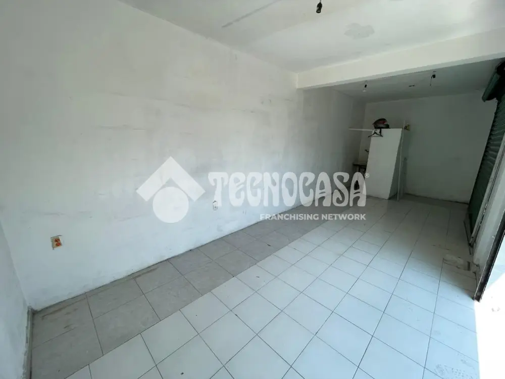 Local Comercial en Jardines de San Lorenzo Tezonco — foto 3