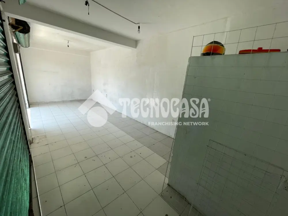 Local Comercial en Jardines de San Lorenzo Tezonco — foto 4