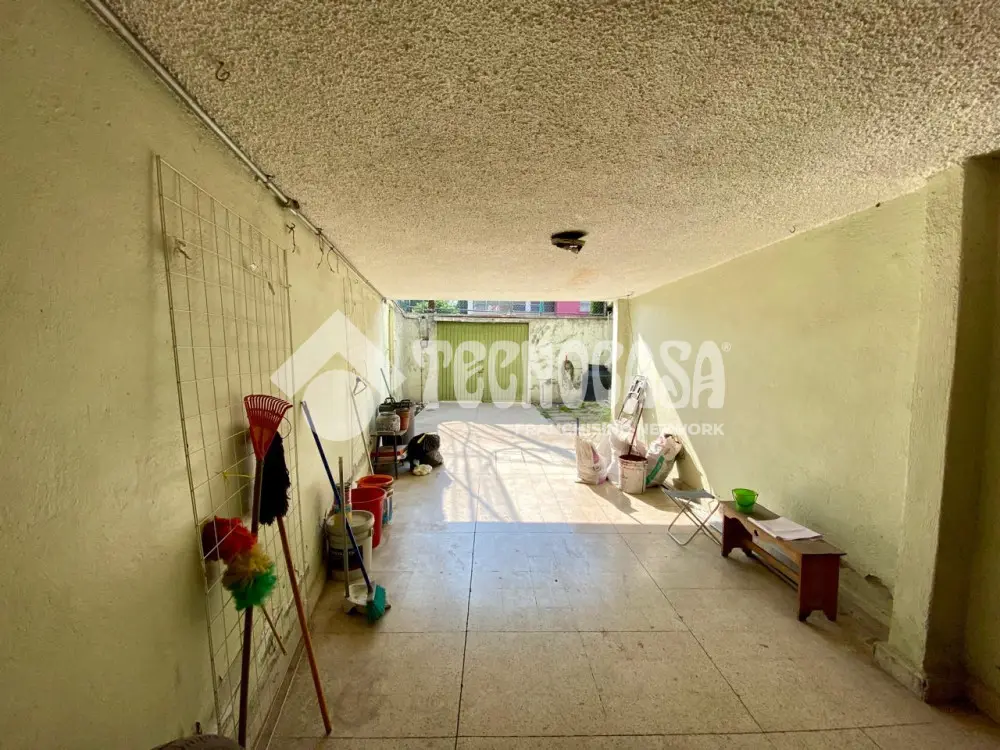 Casa en Unidad Modelo — foto 3