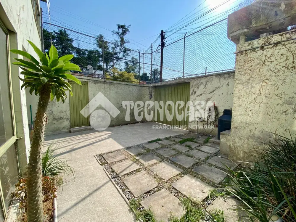 Casa en Unidad Modelo — foto 5