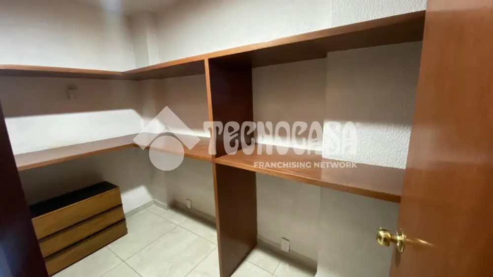 Oficina en Napoles — foto 5