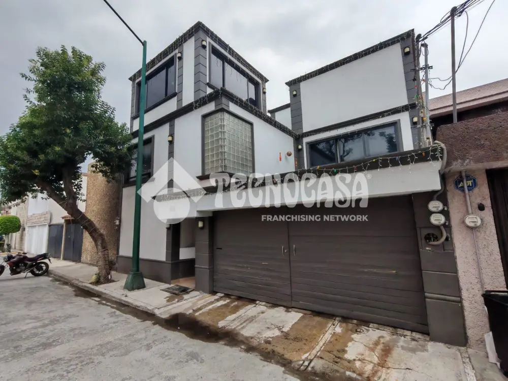 Casa en Residencial Acoxpa