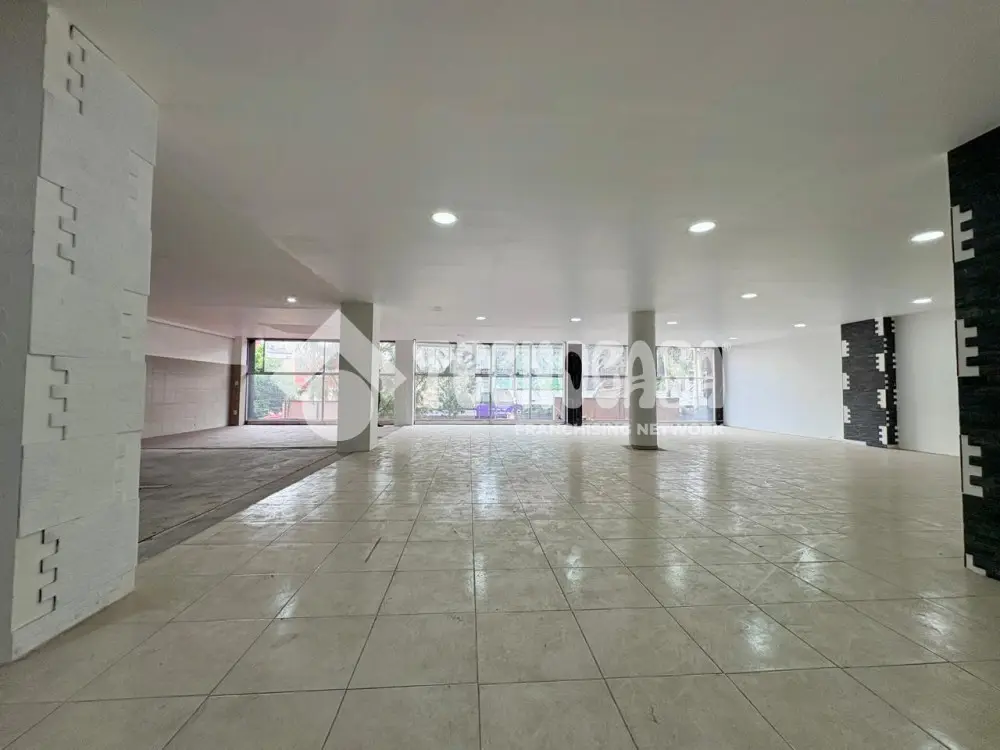 Local Comercial en Hipodromo — foto 2