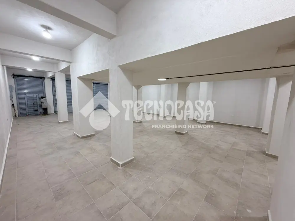 Local Comercial en Centro (Area 8) — foto 3