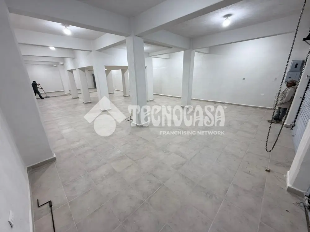 Local Comercial en Centro (Area 8) — foto 6