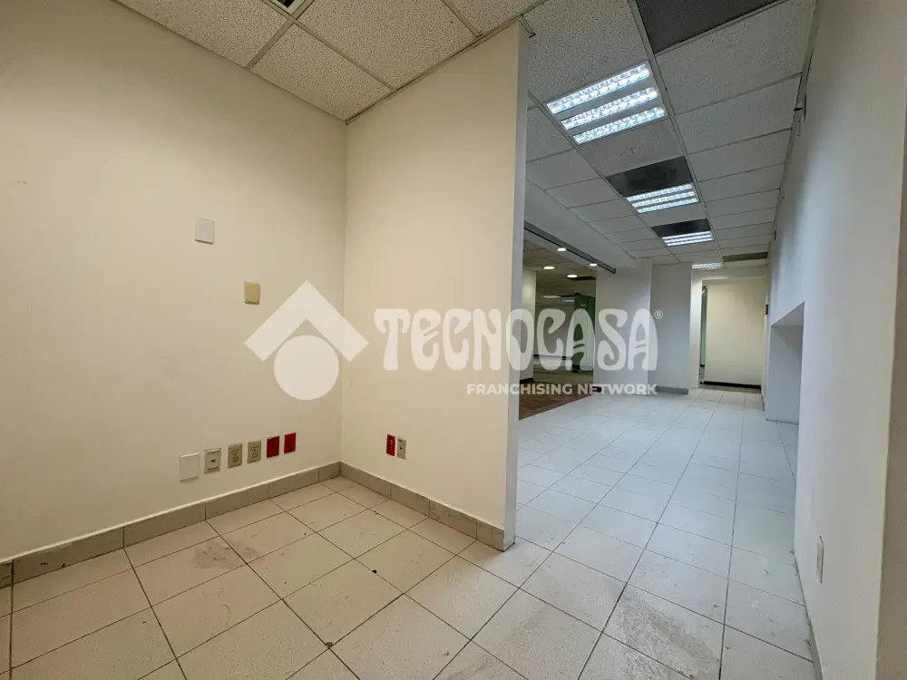 Local Comercial en Hipodromo — foto 4