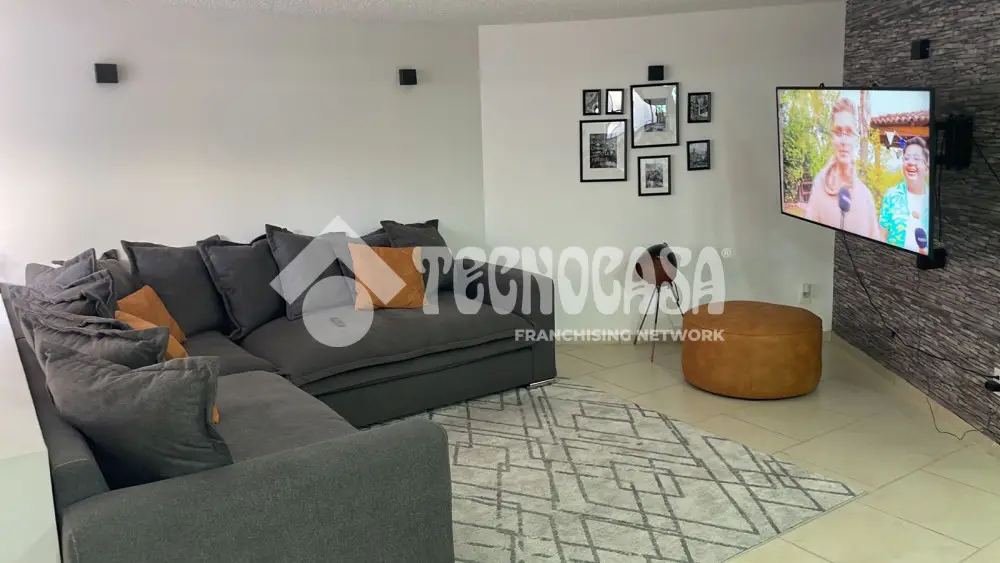 Casa en Lomas Estrella — foto 3