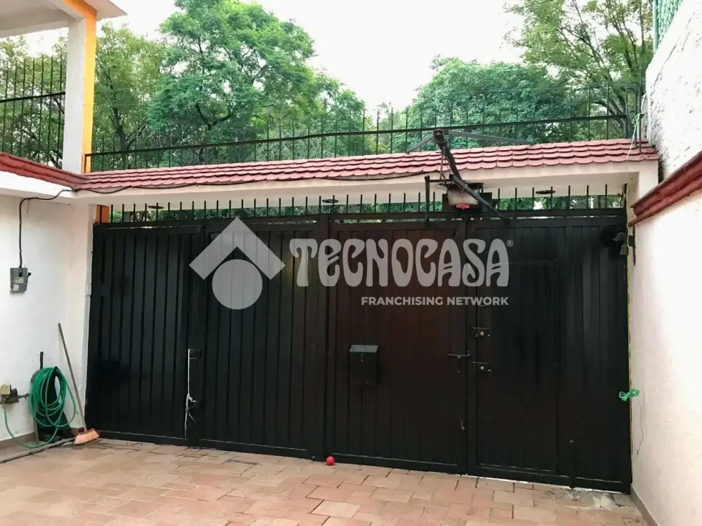 Casa en Unidad Modelo — foto 3