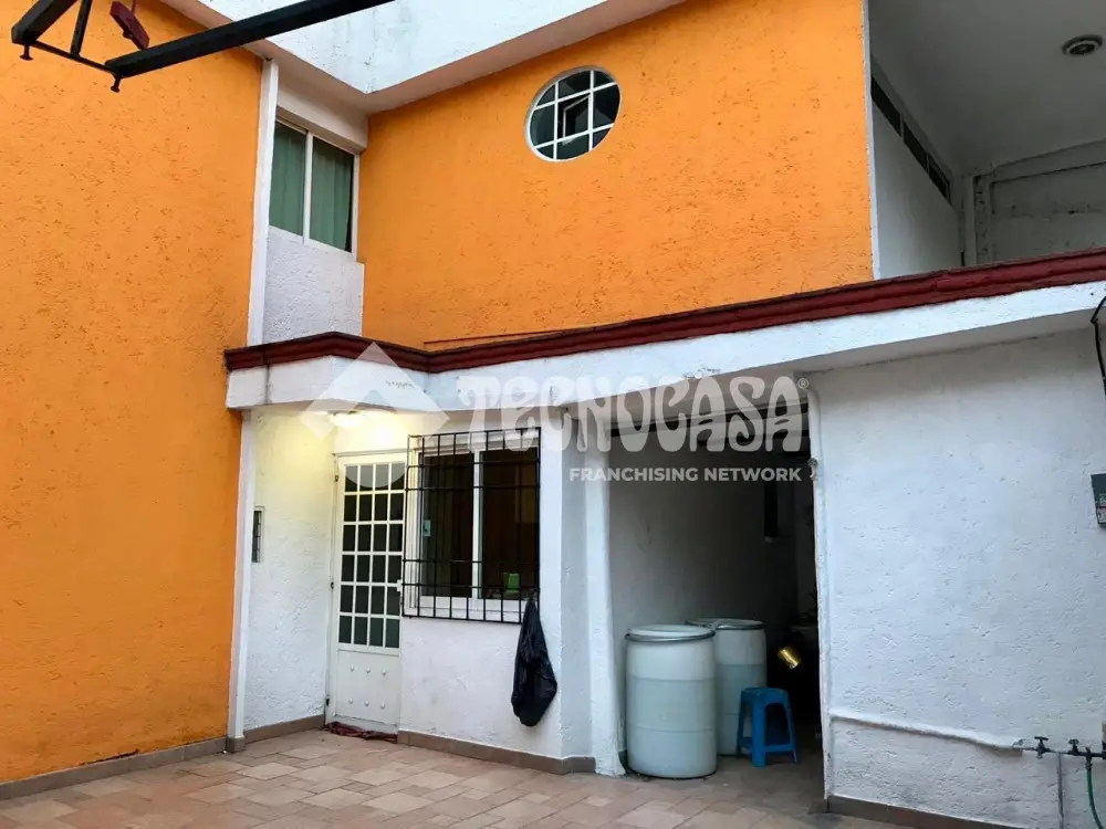 Casa en Unidad Modelo — foto 4