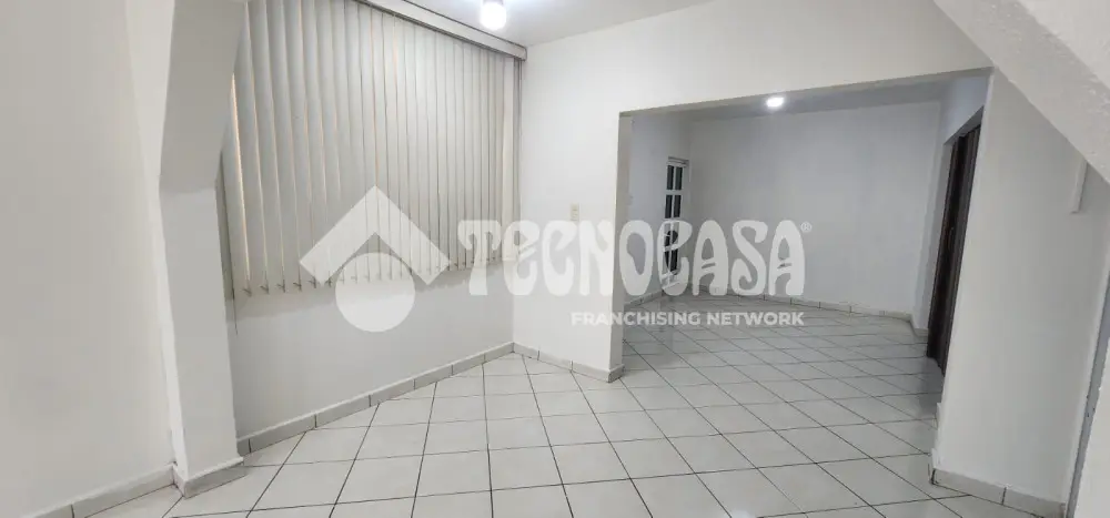 Local Comercial en Valentin Gomez Farias — foto 3
