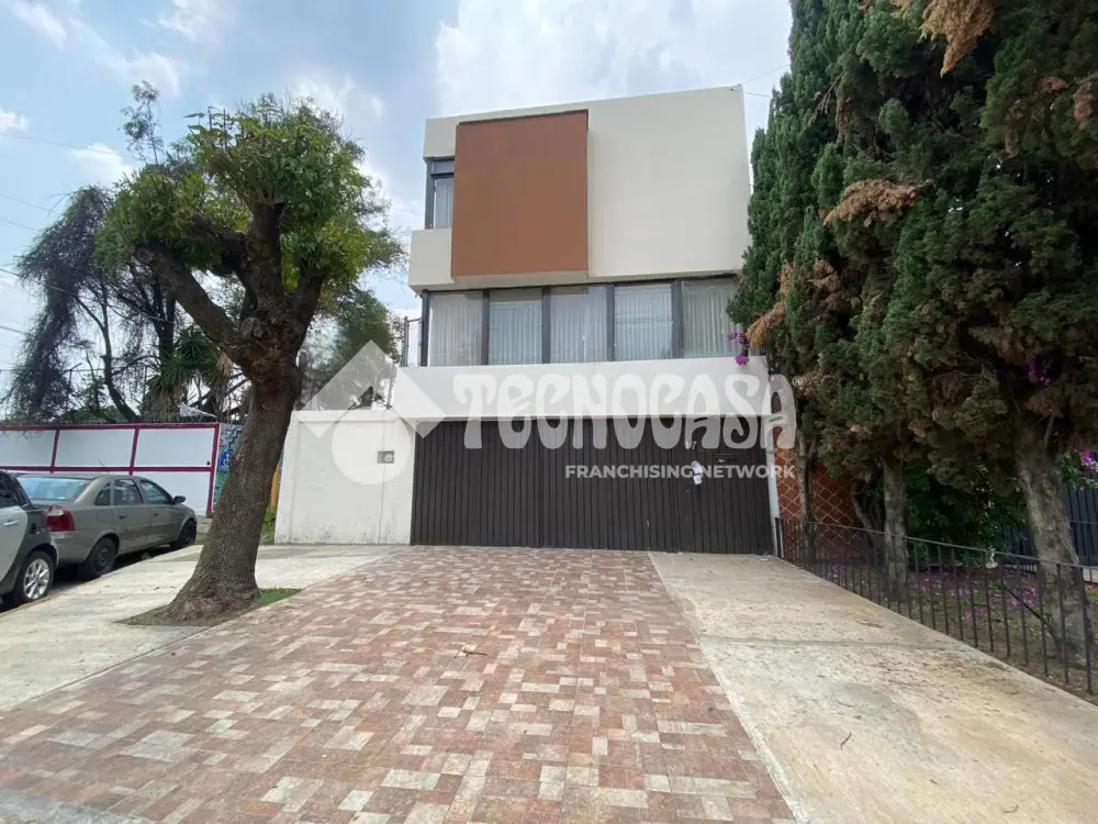 Casa en Unidad Modelo — foto 2
