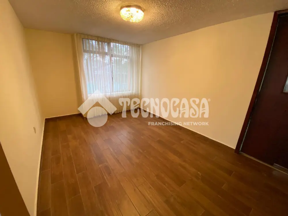 Casa en Unidad Modelo — foto 12