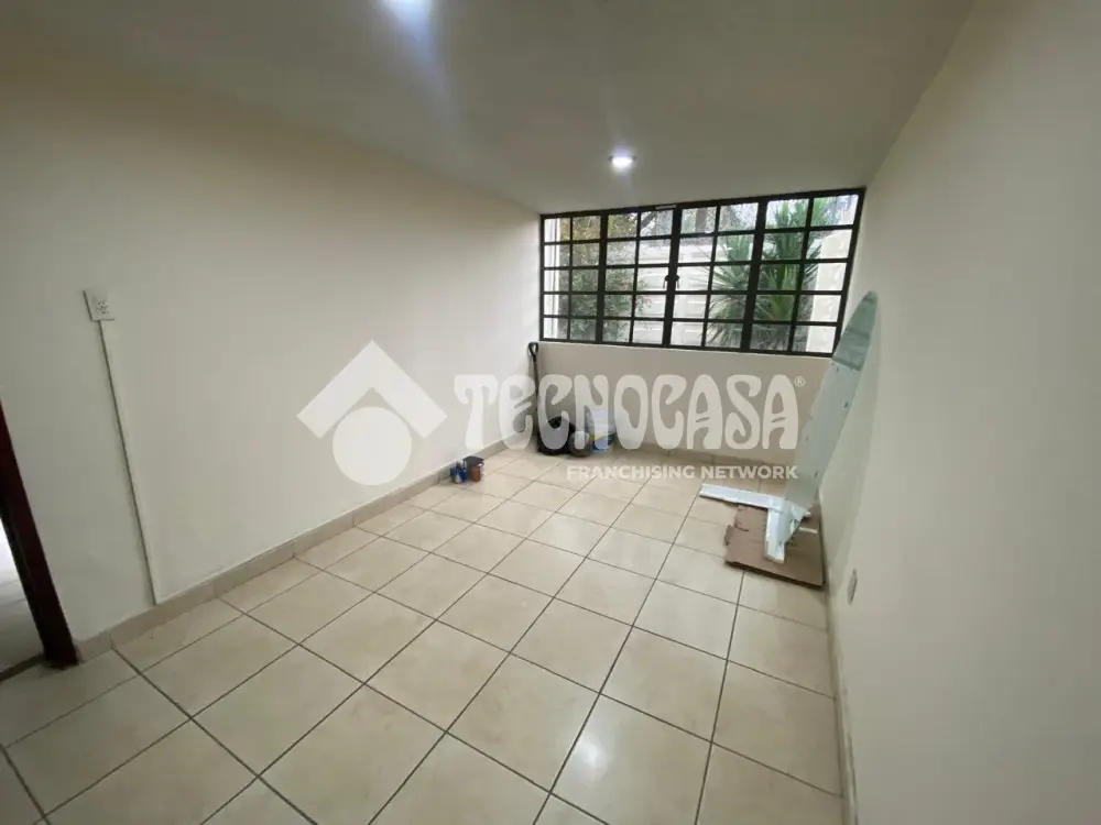 Casa en Unidad Modelo — foto 7