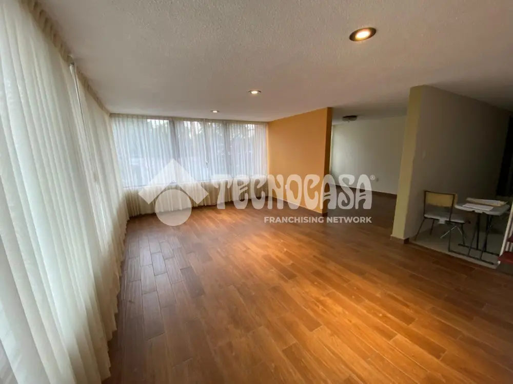 Casa en Unidad Modelo — foto 10
