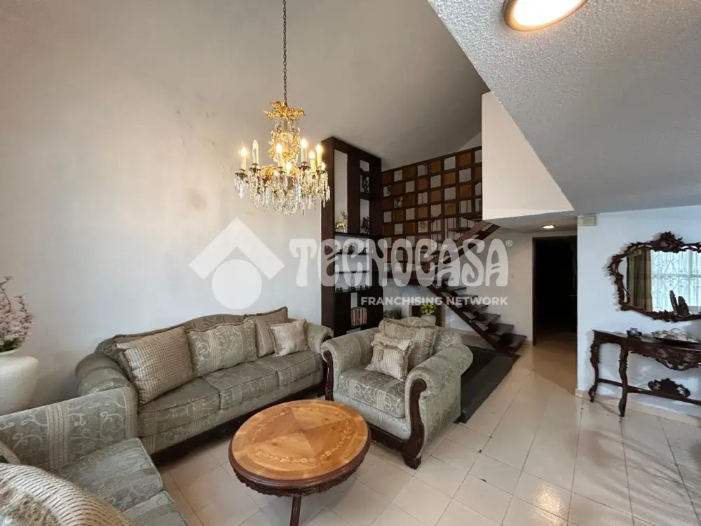 Casa en Valle Dorado — foto 2