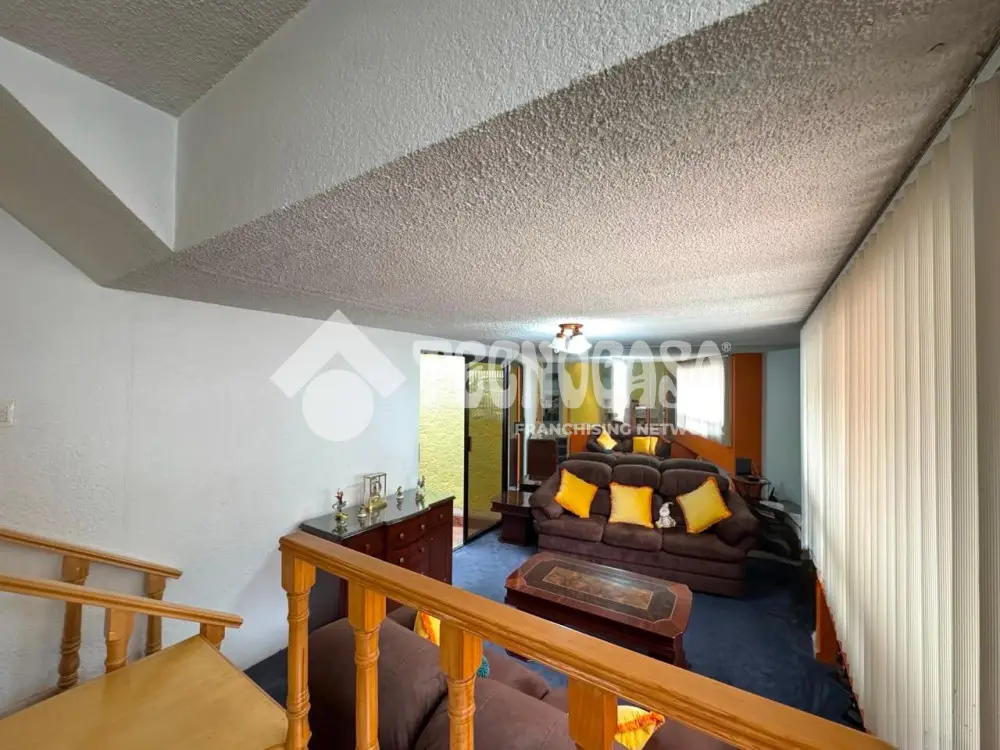 Casa Duplex en Lomas Verdes 4a Seccion — foto 2