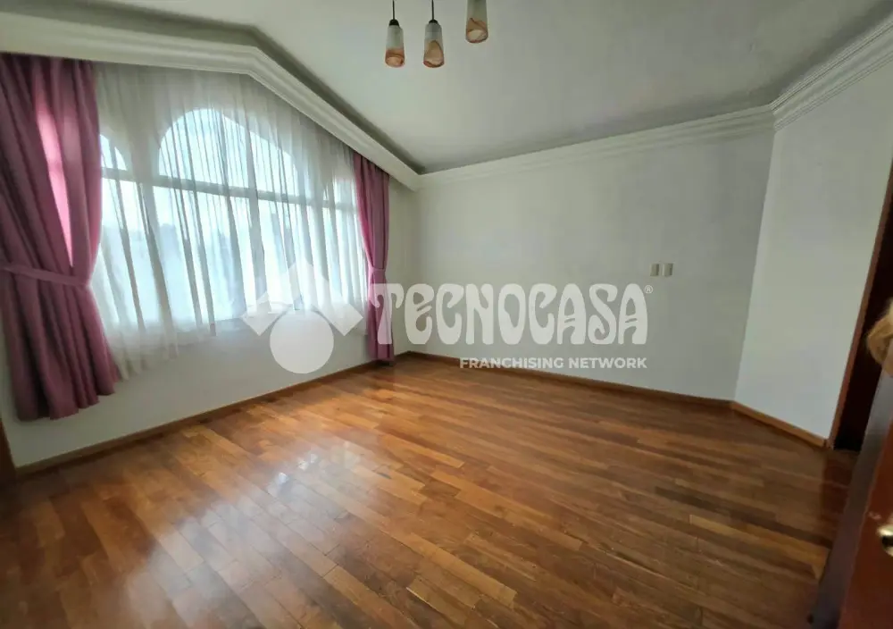 Casa en Valle de los Pinos 1ra Seccion — foto 6