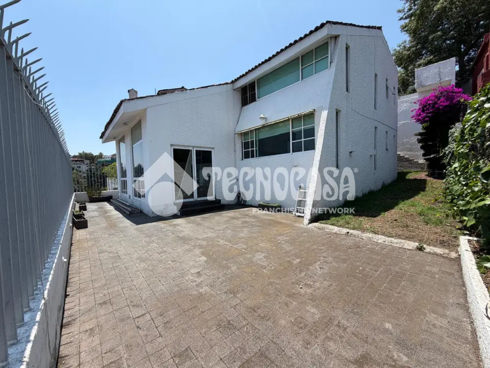 Casa en Lomas de las Aguilas