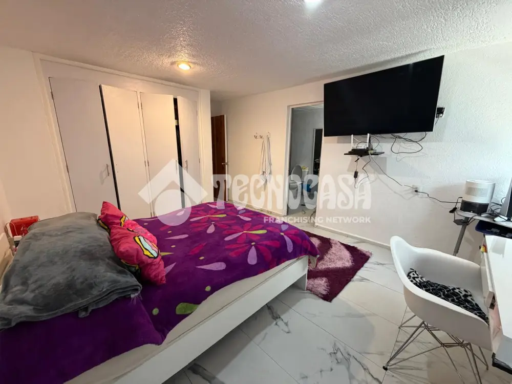 Casa en Lomas de las Aguilas — foto 8