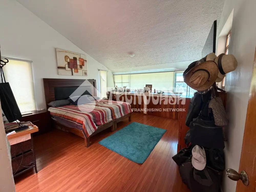 Casa en Lomas de las Aguilas — foto 9