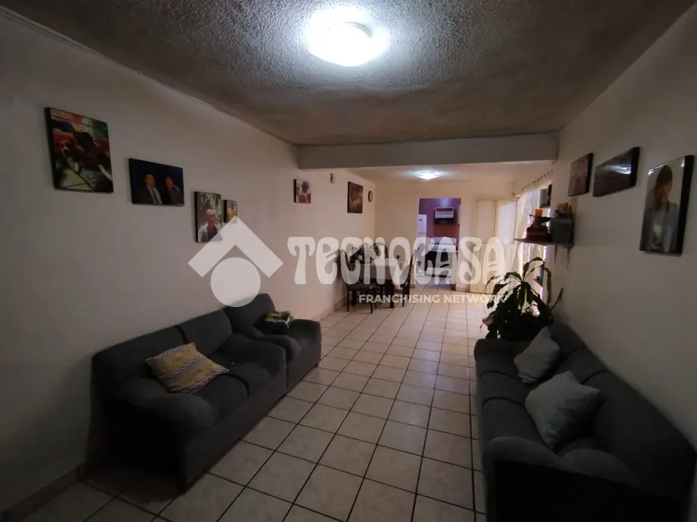 Casa en Escuadron 201 — foto 3