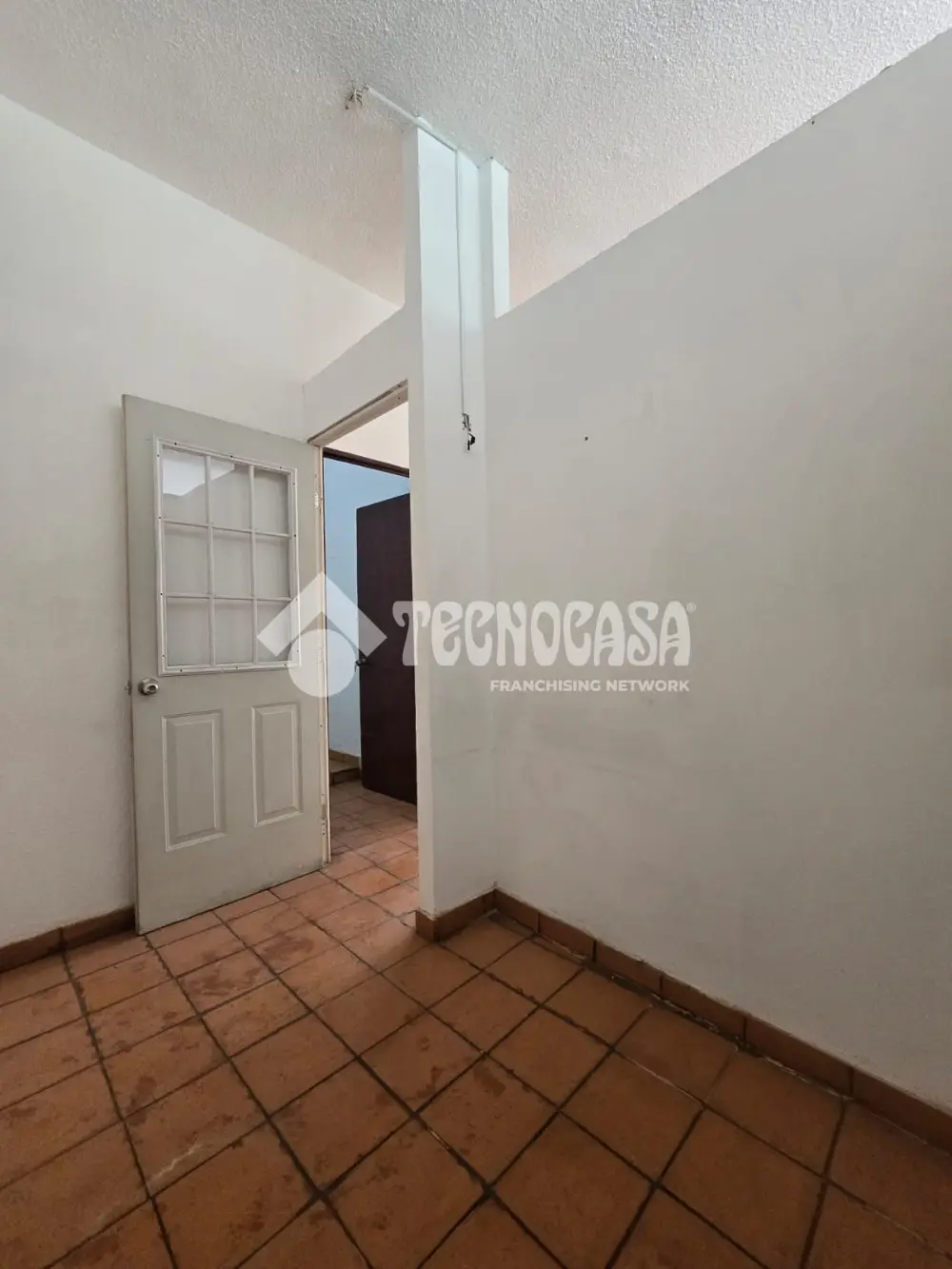 Local Comercial en del Carmen — foto 3