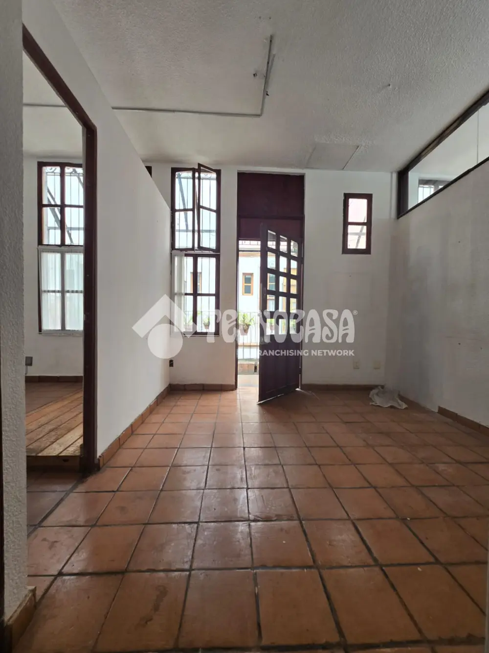 Local Comercial en del Carmen — foto 4