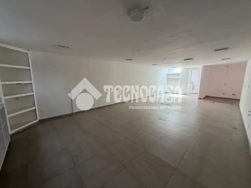 Local Comercial en Barrio Santa Catarina