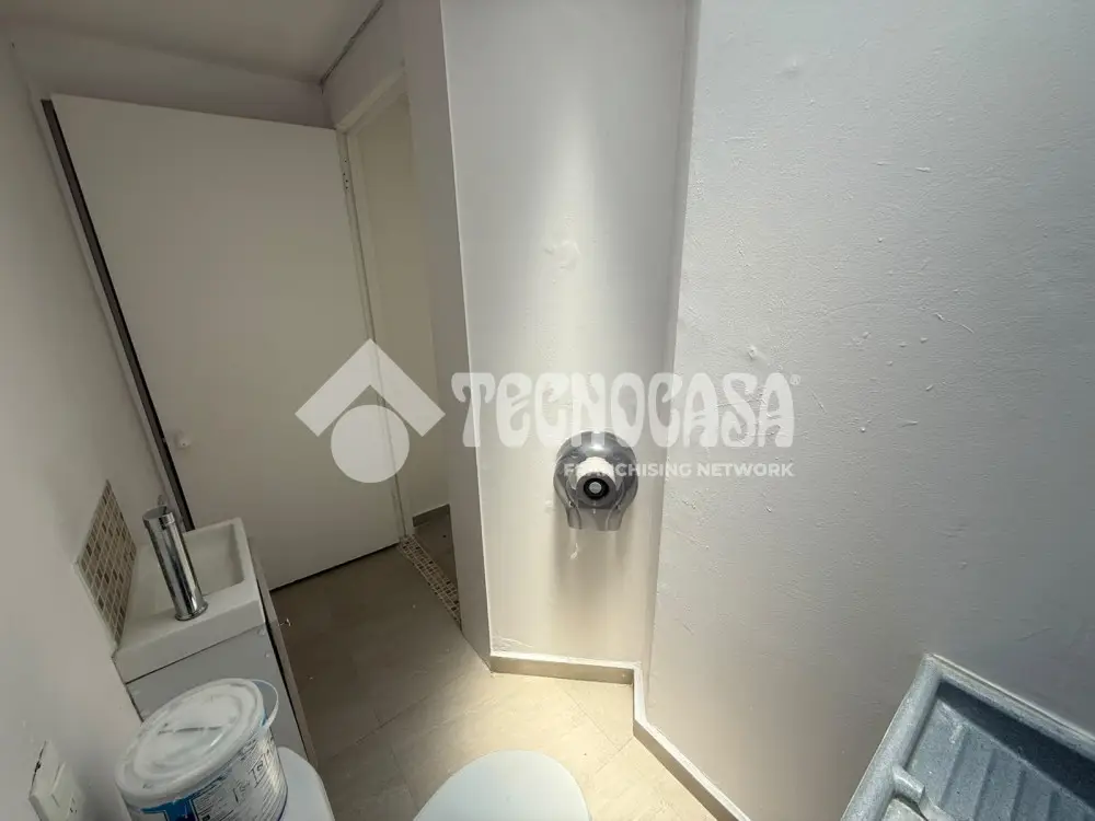 Local Comercial en Barrio Santa Catarina — foto 6