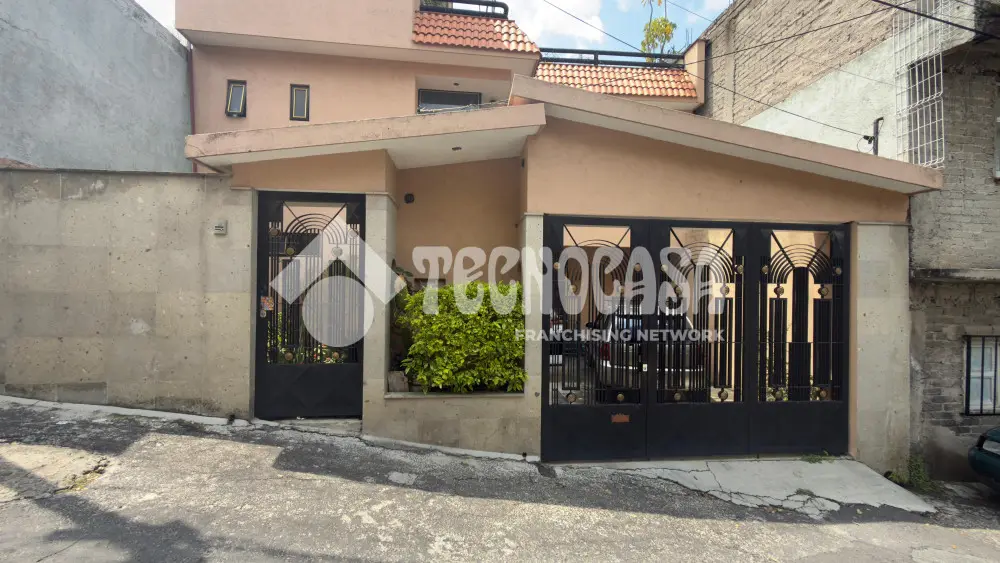 Casa en Miguel Hidalgo 3a Seccion