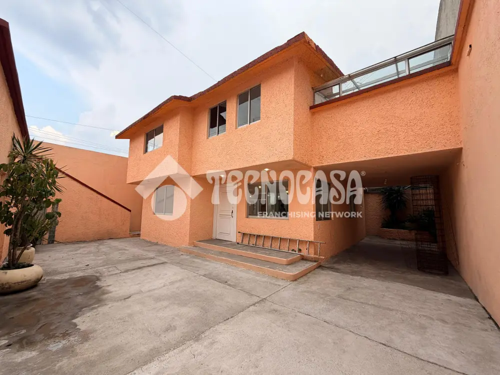 Casa en Ejidos de San Pedro Martir
