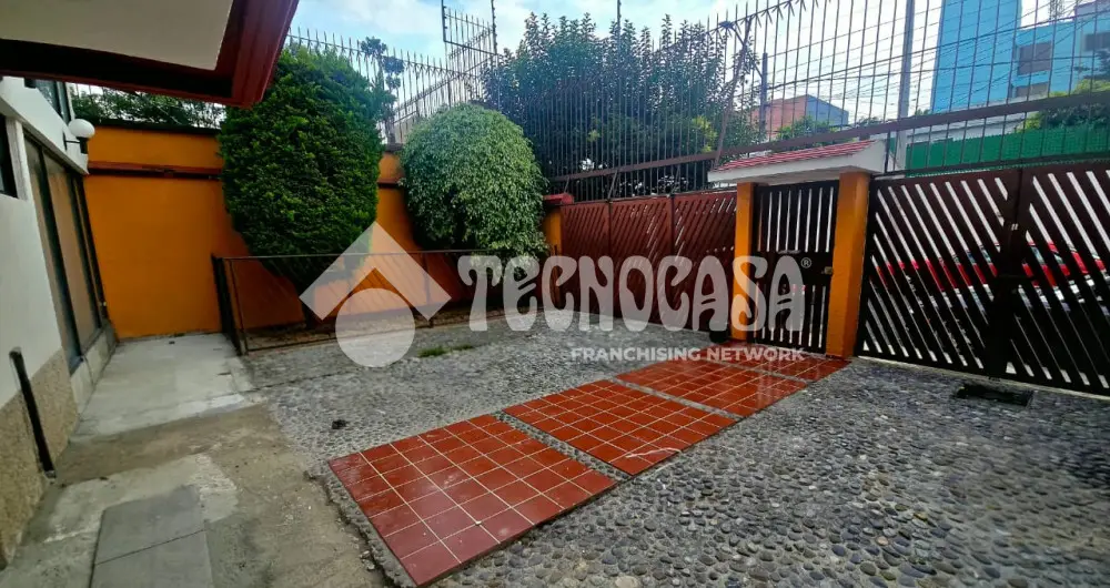 Casa en Villa Lazaro Cardenas — foto 2