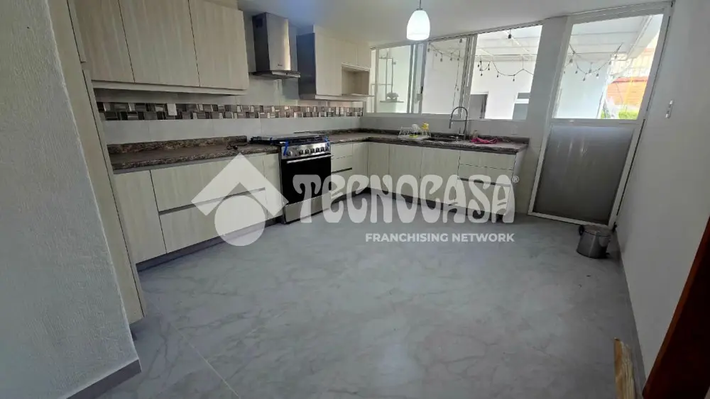 Casa en Villa Lazaro Cardenas — foto 8