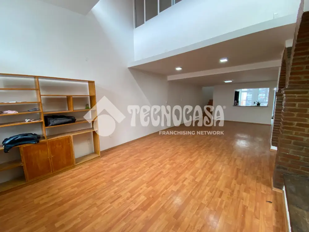 Casa en Unidad Modelo — foto 4