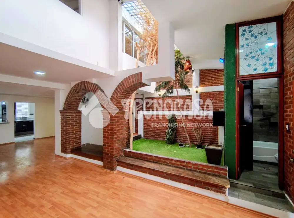 Casa en Unidad Modelo — foto 6
